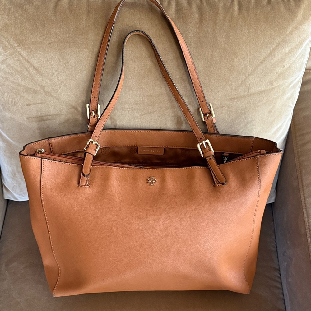 Authentic Tory Burch Camel Leather Tote